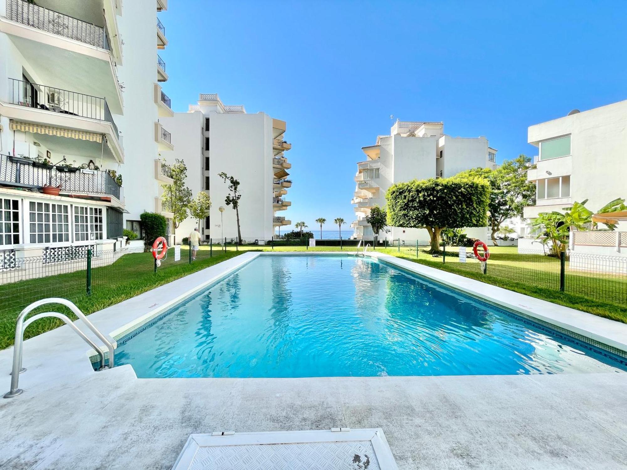 Del Mar Seafront Iii - Eaw Homes Apartment *